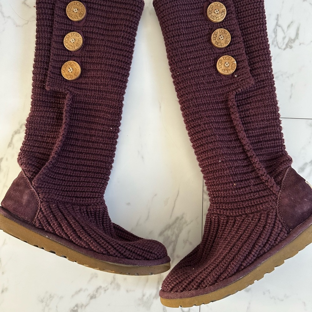 UGG Burgundy Winter Boots Cozy Knit Design